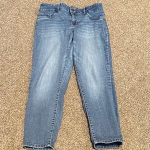 d. jeans Women's Cropped Blue Jeans